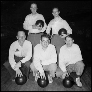 Hank's bowling team