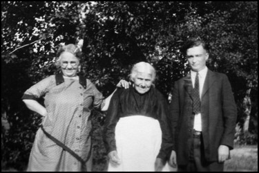Elizabeth Leisner, Ernestina and Harry Leisner
