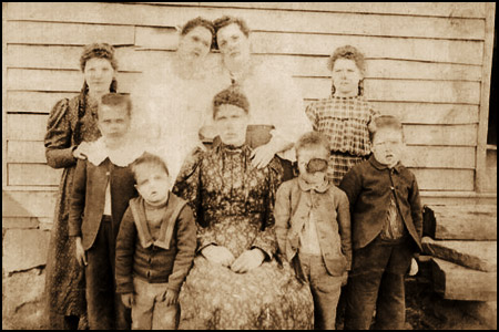 Catherine Crews Rudick and children